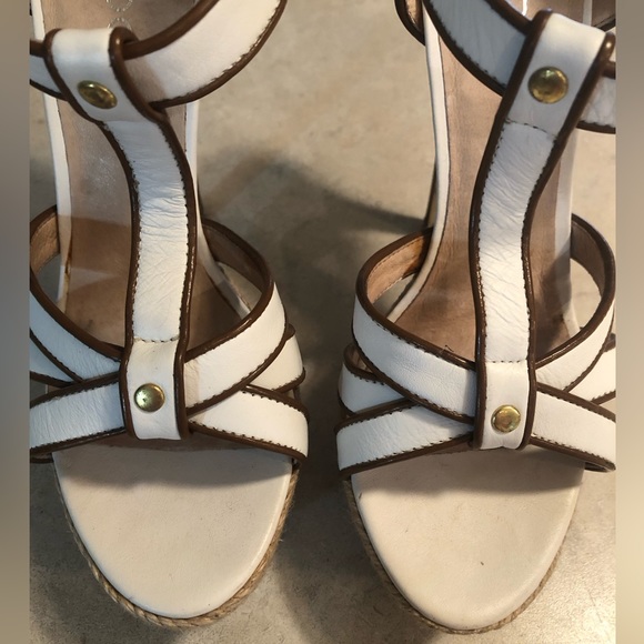 3/20$ Tribute Pump Inspired Aldo White Heals 37 - Picture 4 of 11